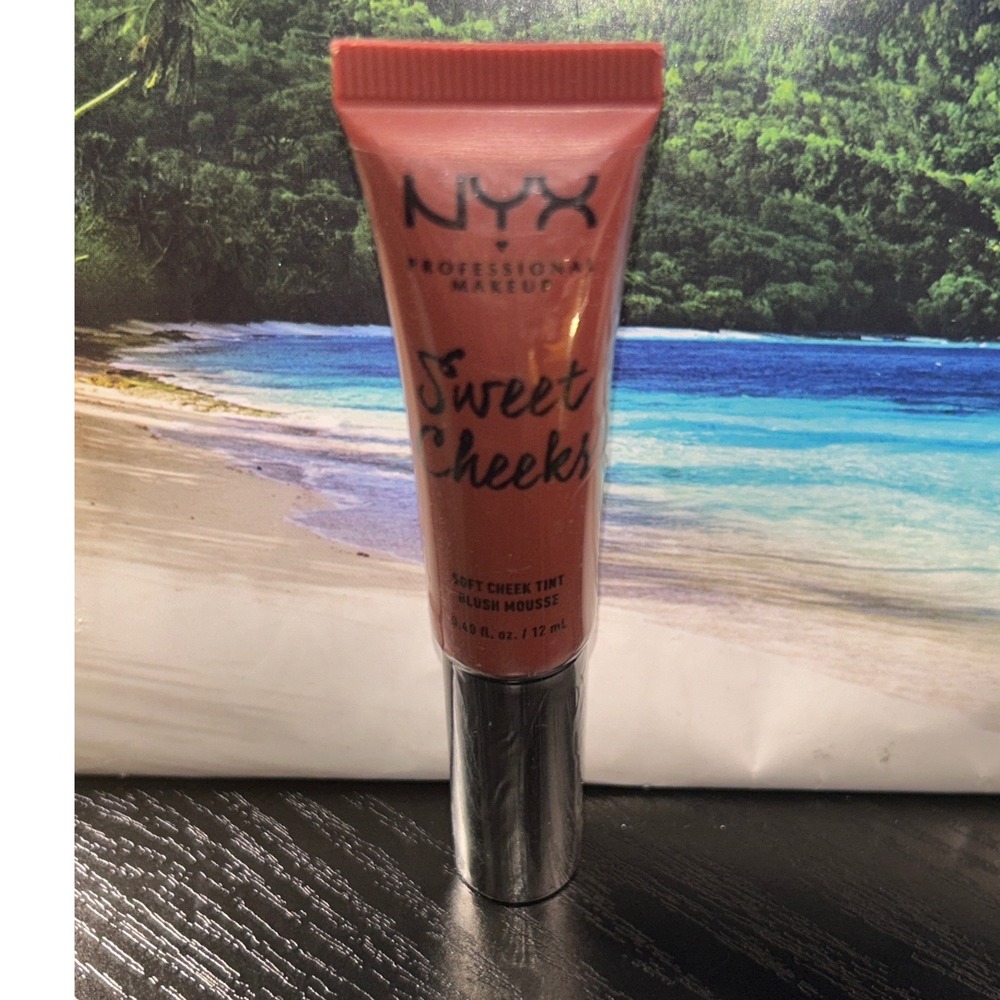 NYX Sweet Cheeks Soft Cheek Tint Blush Mousse Bombshell New